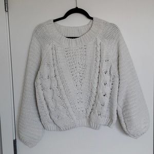 Francesca’s White Chenille Sweater Size Medium